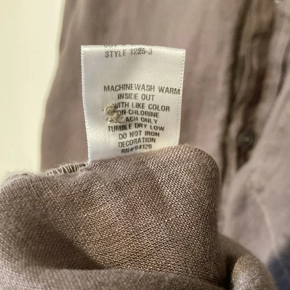 CP SHADES Men’s Size Small Button Down - Picture 4 of 5